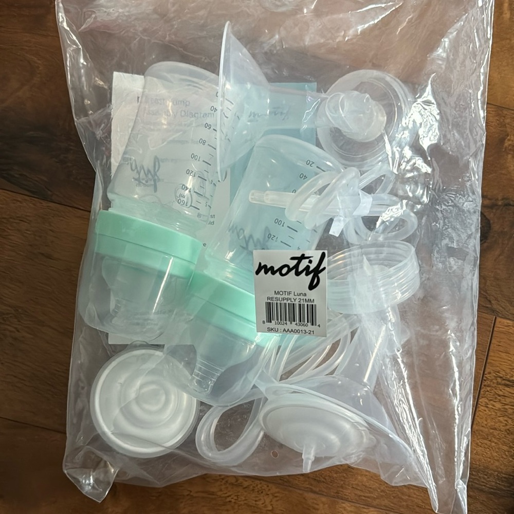 Motif Luna Pump Supplies